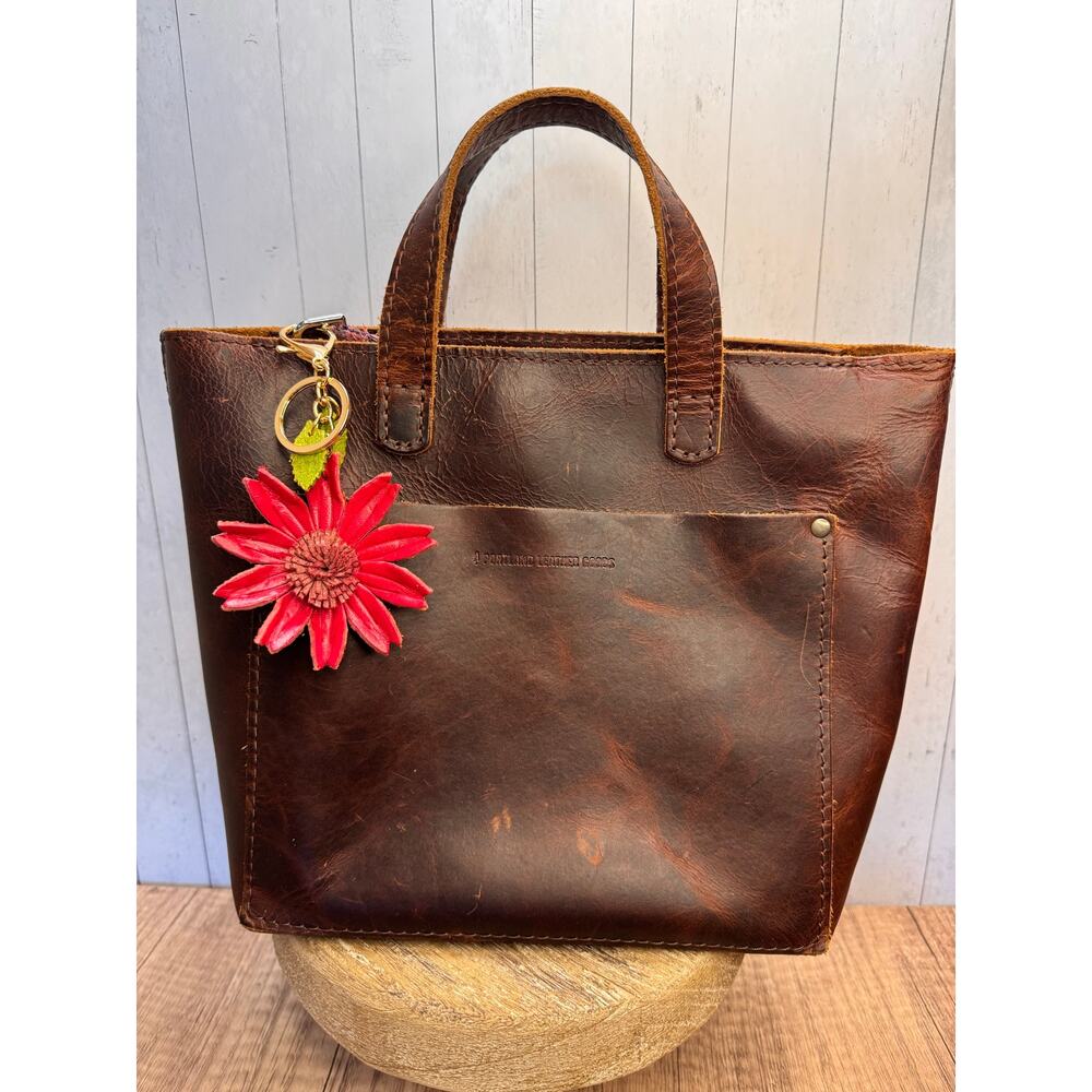 Genuine Leather Daisy Flower Bag Round Pink Flower Charm Crossbody Purse Bag
